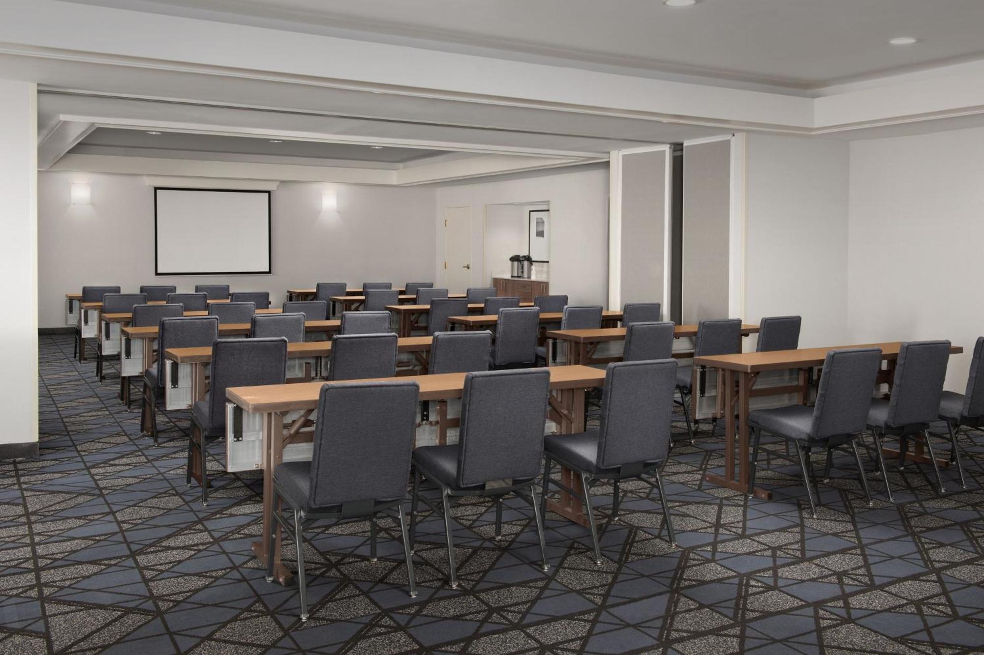 Courtyard By Marriott Dothan Exteriör bild