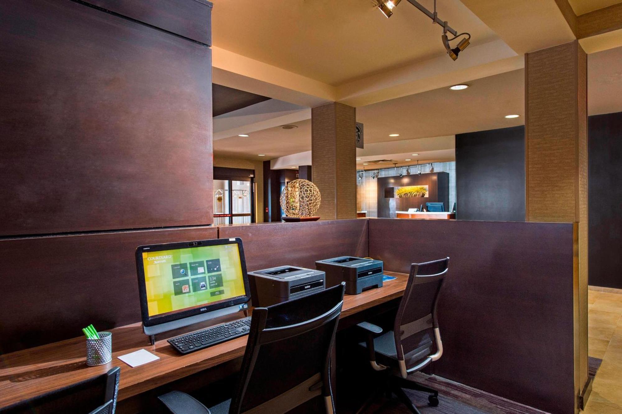 Courtyard By Marriott Dothan Exteriör bild